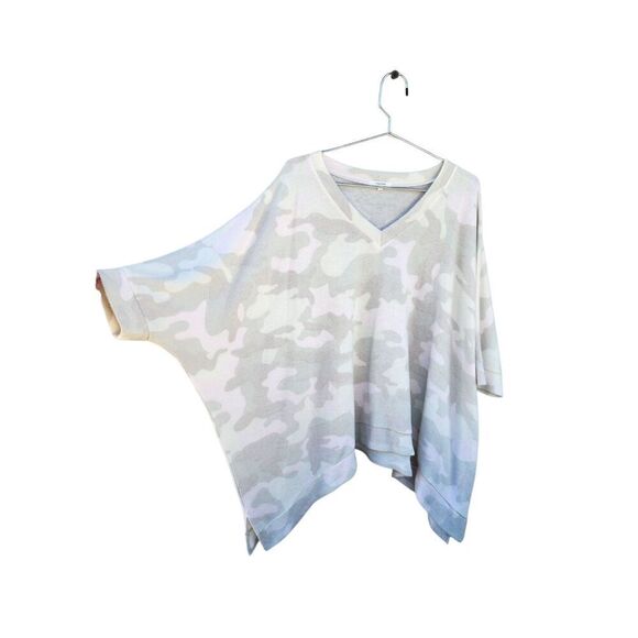 Maurices White Camo Sweater Soft Shark Bite Hem Raglan Poncho Womens Plus S/M - Picture 3 of 8